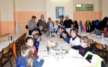 Les producteurs locaux passent à table à la cantine municipale de Sisteron !